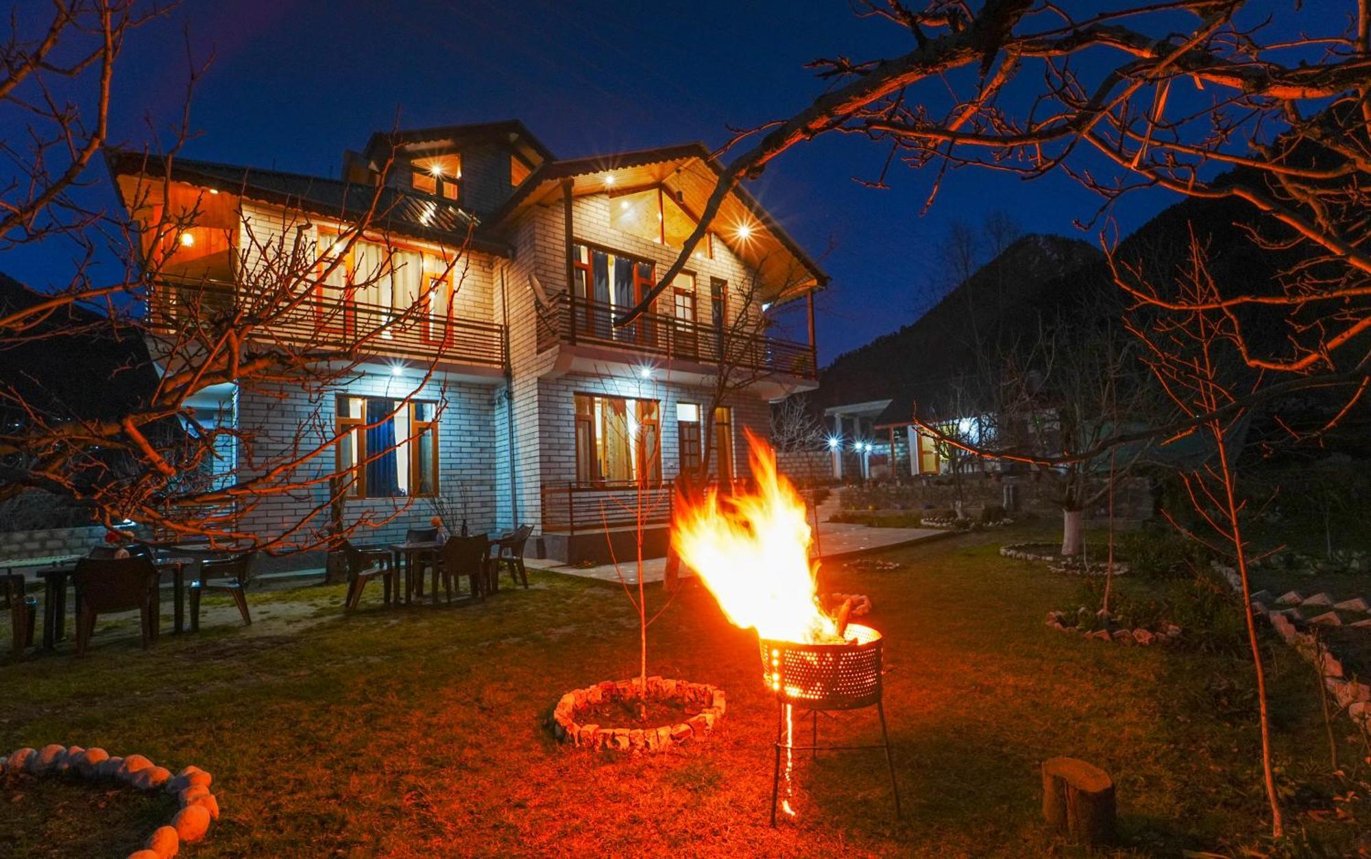 Orchard Heaven Villa Manāli Kültér fotó